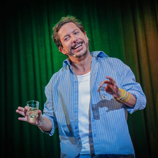 Alejandro Riaño
